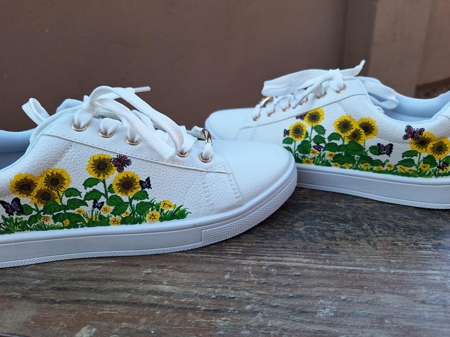 Sunflower Patch Lace-Up Sneakers - Catch Body Customs