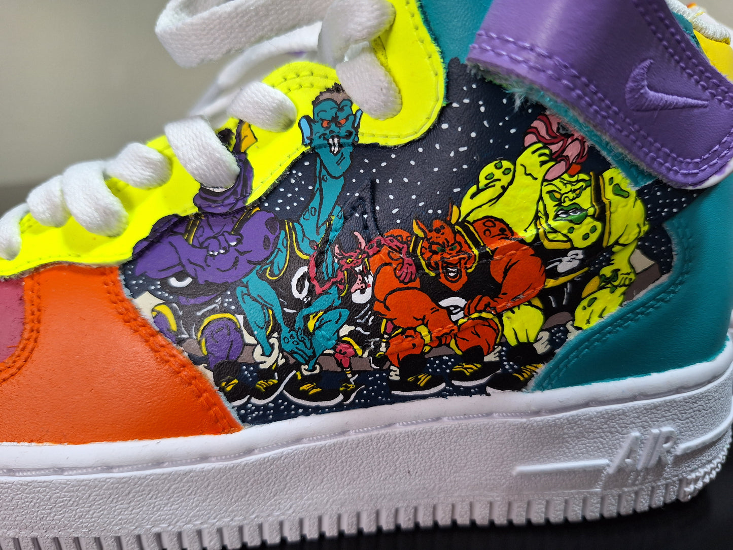'96 Space Jam Air Force 1 - Catch Body Customs
