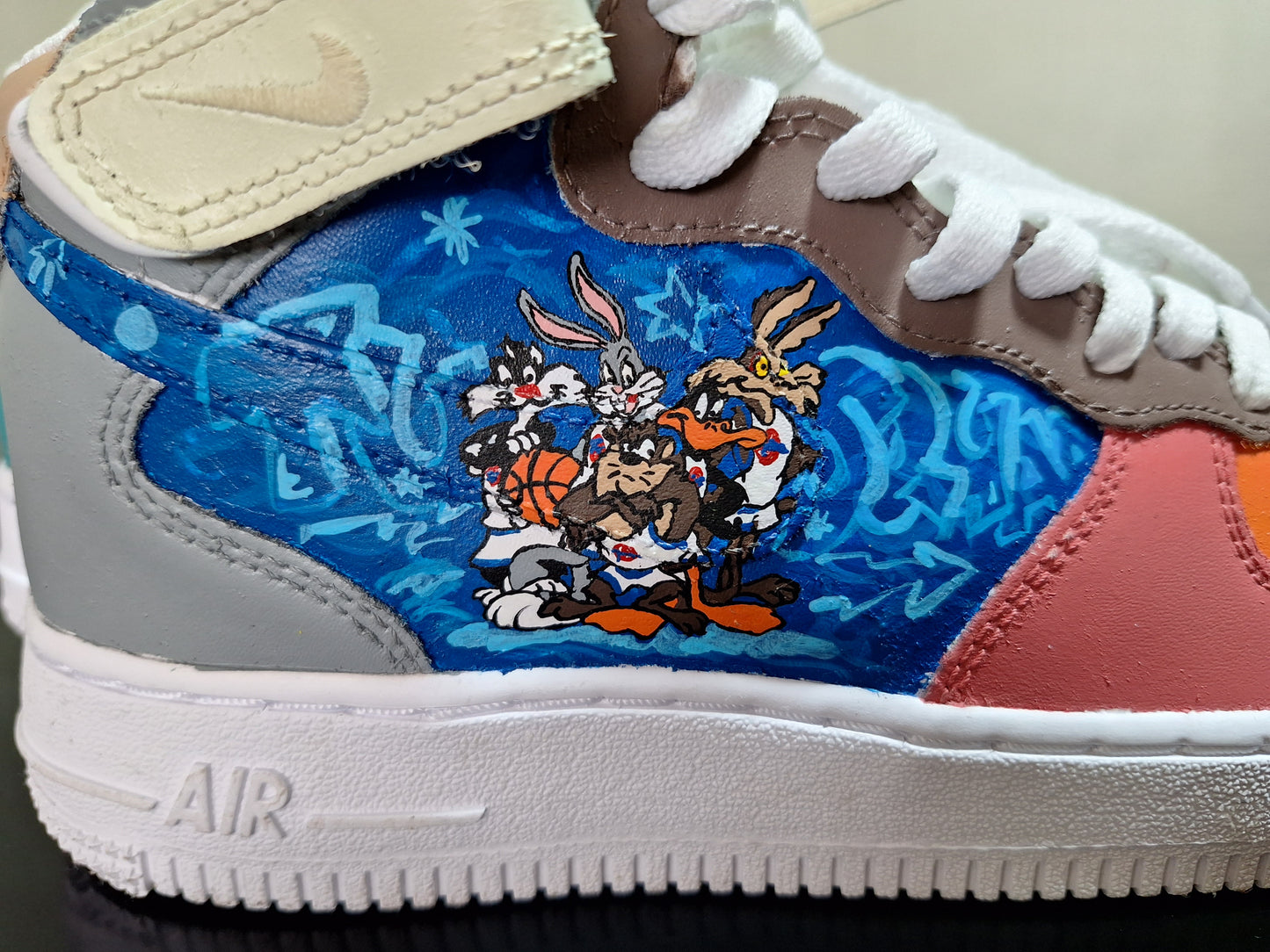 '96 Space Jam Air Force 1 - Catch Body Customs