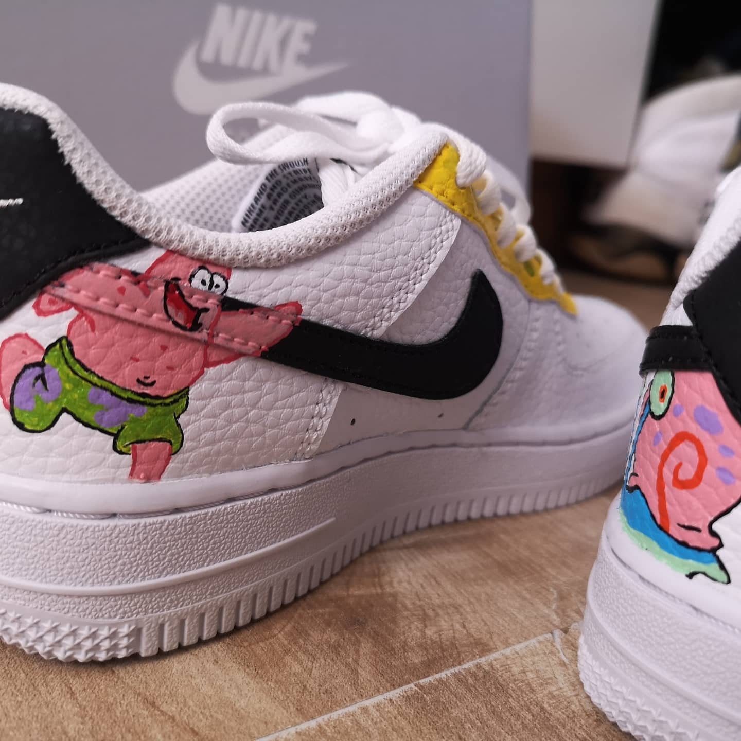 SpongeBob Air Force 1 - Catch Body Customs