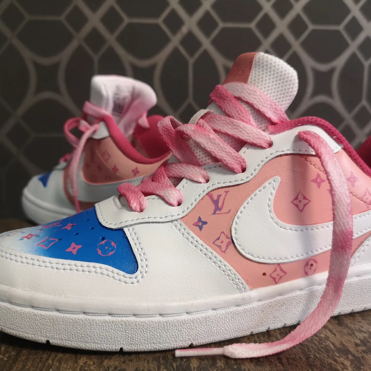 Louis Vuitton Court Vision - Catch Body Customs