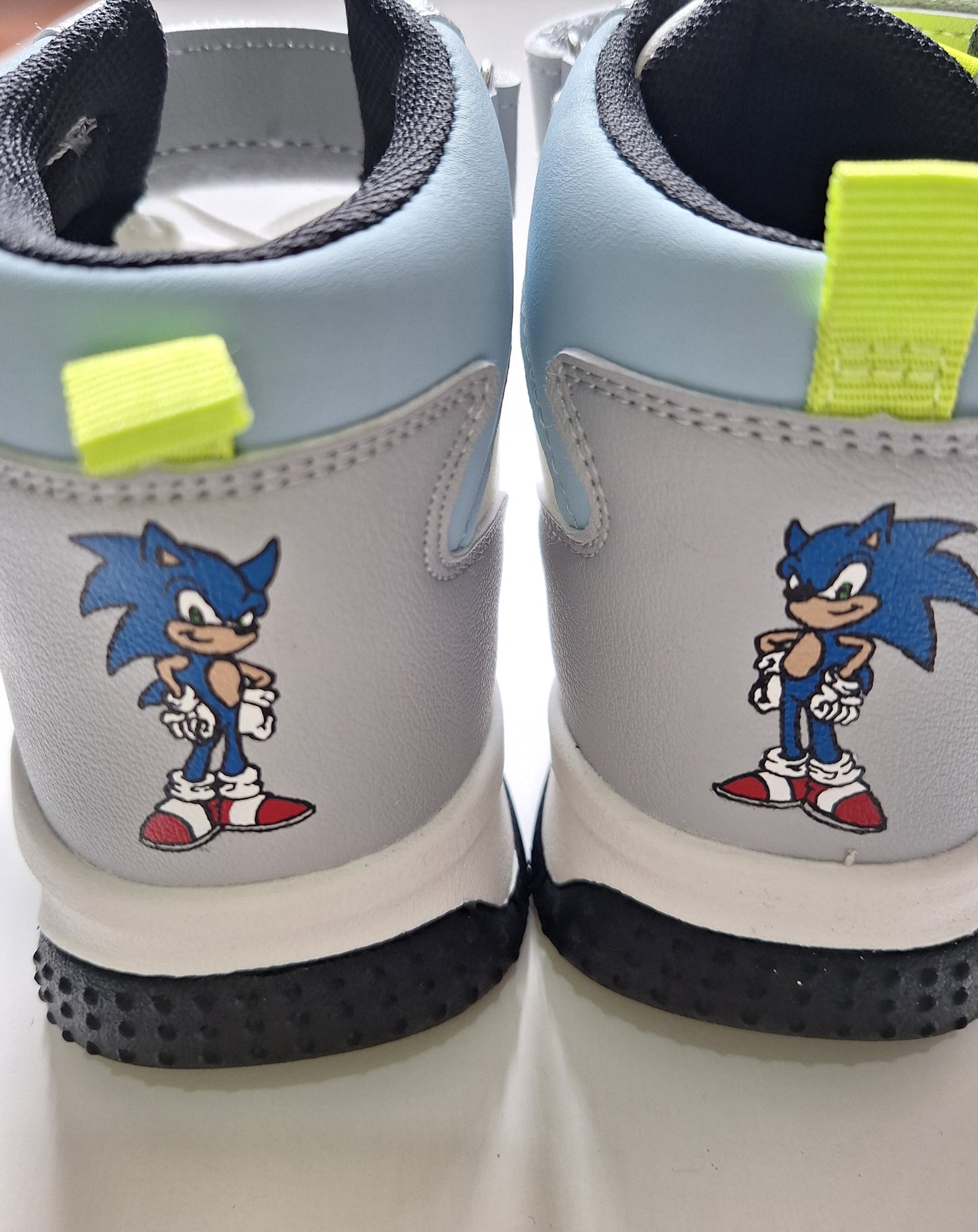 Sonic Lucah Sneakers - Catch Body Customs